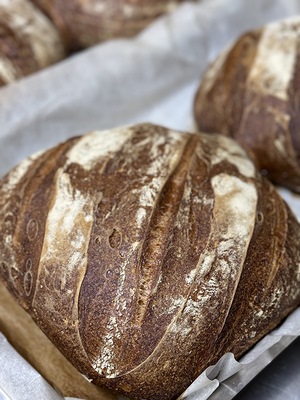 Pane fatto in casa da grano duro selezionato, con germe di grano